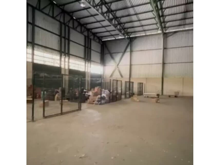 Foto 13 de 22: Comercial em leilão em Caratinga - MG — Galpão Industrial à venda em leilão
