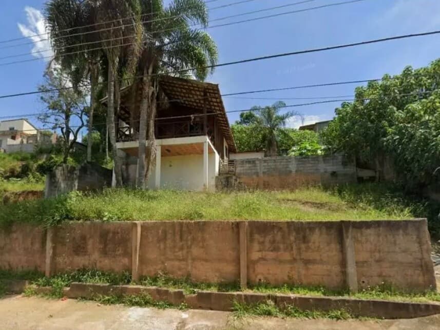 Casa em leilão em Mogi Das Cruzes - SP — Casa à venda em leilão