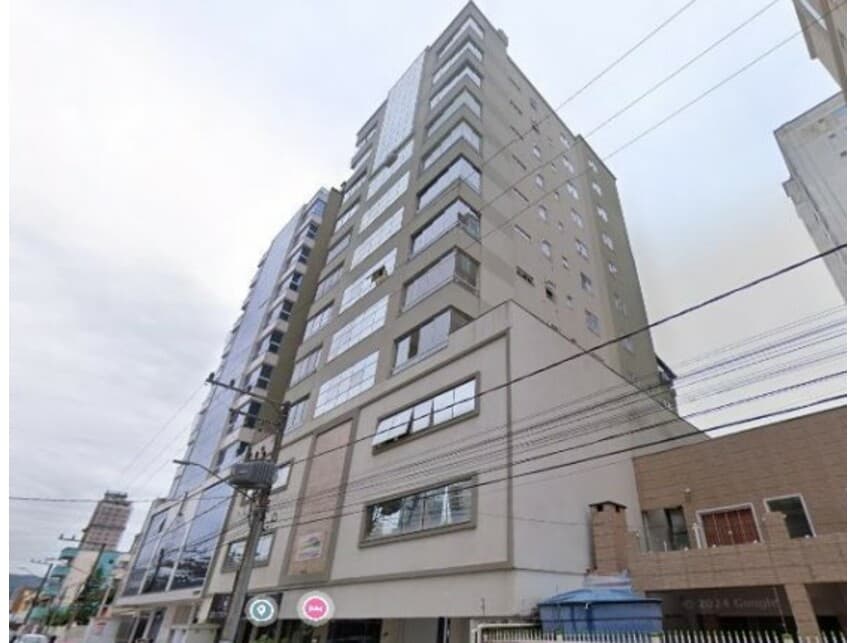 Apartamento em leilão em Itapema - SC — Apartamento à venda em leilão