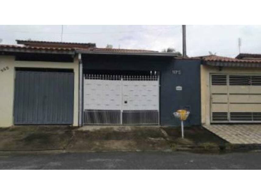 Casa em leilão em Lorena - SP — Casa à venda em leilão