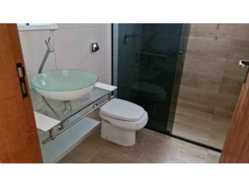 Foto 7 de 15: Casa em leilão em Cachoeira Paulista - SP — Casa à venda em leilão