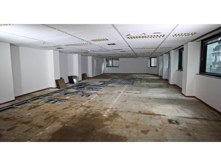 Foto 6 de 9: Comercial em leilão em Rio De Janeiro - RJ — Sala Comercial à venda em leilão