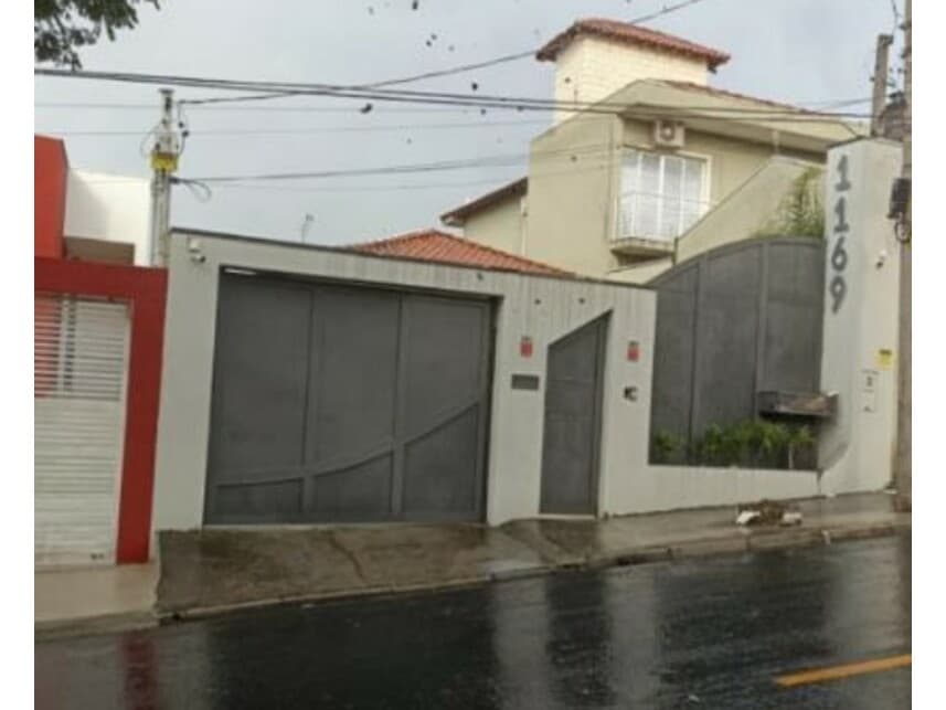 Casa em leilão em Mogi Das Cruzes - SP — Casa à venda em leilão