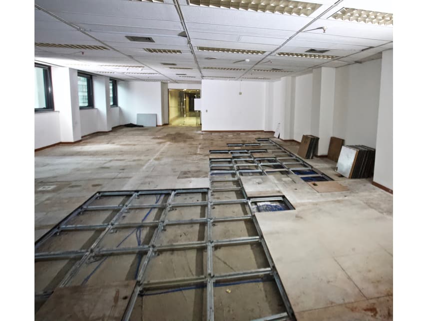 Foto 9 de 9: Comercial em leilão em Rio De Janeiro - RJ — Sala Comercial à venda em leilão