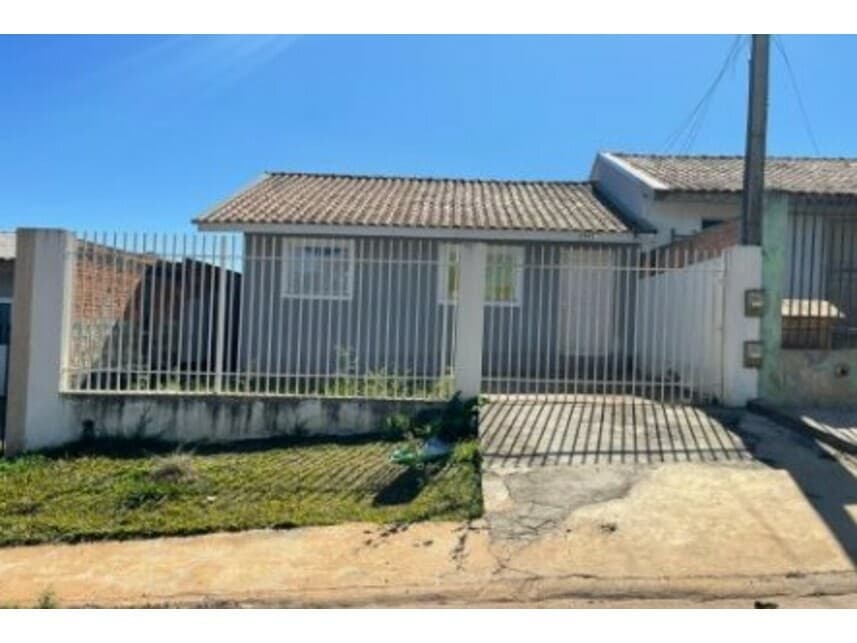 Casa em leilão em Ponta Grossa - PR — Casa à venda em leilão
