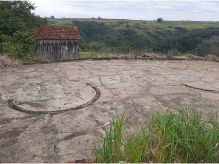 Foto 3 de 13: Area Rural em leilão em Vera Cruz - SP — Sítio à venda em leilão