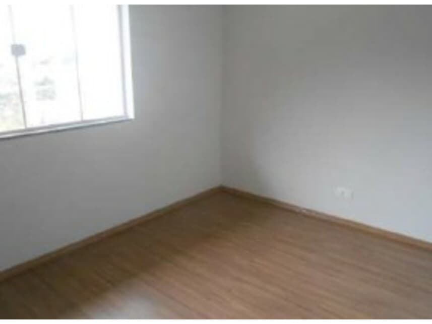 Foto 6 de 7: Casa em leilão em Irati - PR — Casa à venda em leilão