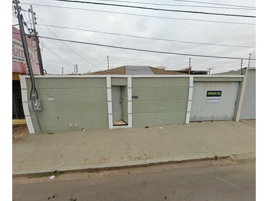 Casa em leilão em Várzea Grande - MT — Casa à venda em leilão