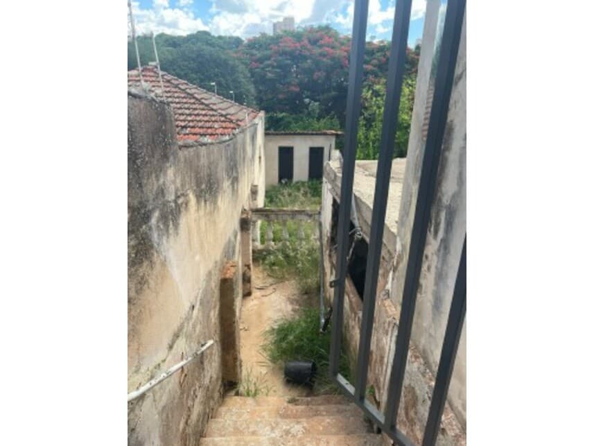 Foto 12 de 12: Casa em leilão em Jaboticabal - SP — Casa à venda em leilão