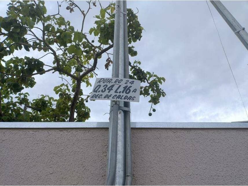 Foto 2 de 19: Casa em leilão em Caldas Novas - GO — Casa à venda em leilão