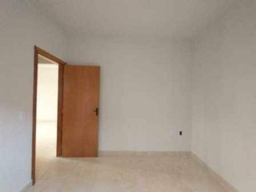 Foto 10 de 19: Casa em leilão em Caldas Novas - GO — Casa à venda em leilão