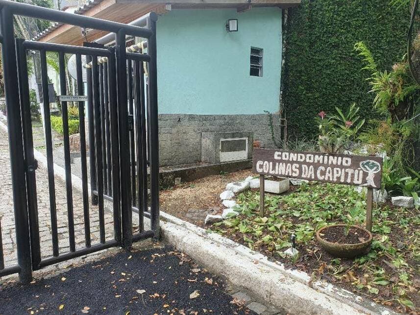 Foto 2 de 28: Casa em leilão em Rio De Janeiro - RJ — Casa à venda em leilão