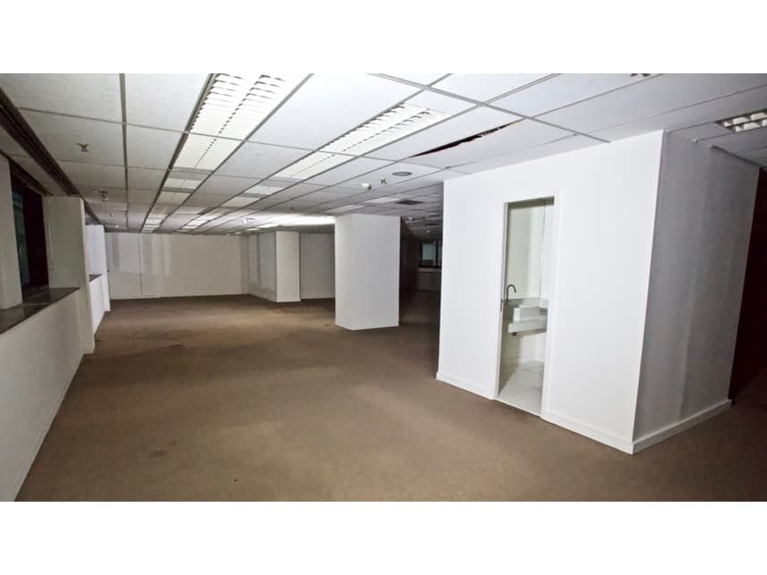 Foto 11 de 14: Comercial em leilão em Rio De Janeiro - RJ — Sala Comercial à venda em leilão