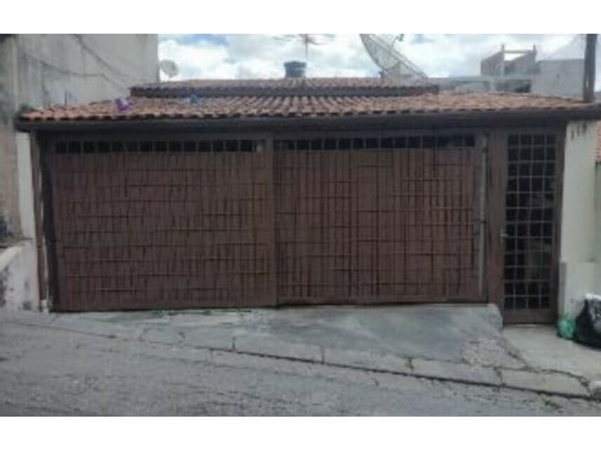 Casa em leilão em São Paulo - SP — Casa à venda em leilão