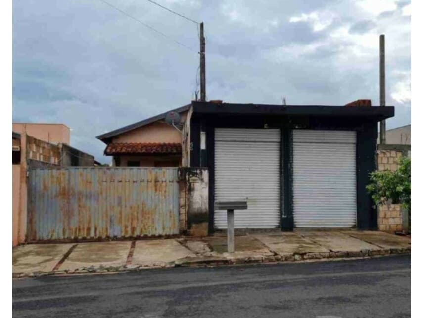 Comercial em leilão em Garça - SP — Residencial / Comercial à venda em leilão