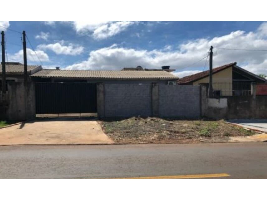 Casa em leilão em Foz Do Iguaçu - PR — Casa à venda em leilão
