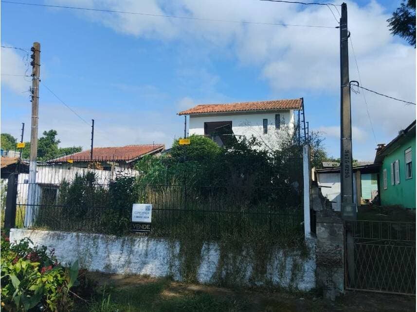 Casa em leilão em Canoas - RS — Casa à venda em leilão