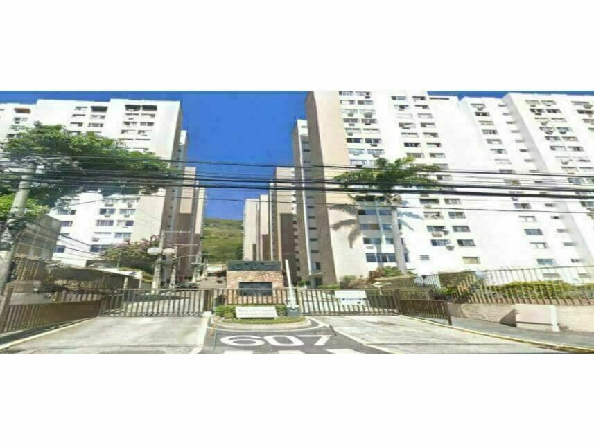 Apartamento em leilão em Rio De Janeiro - RJ — Apartamento à venda em leilão