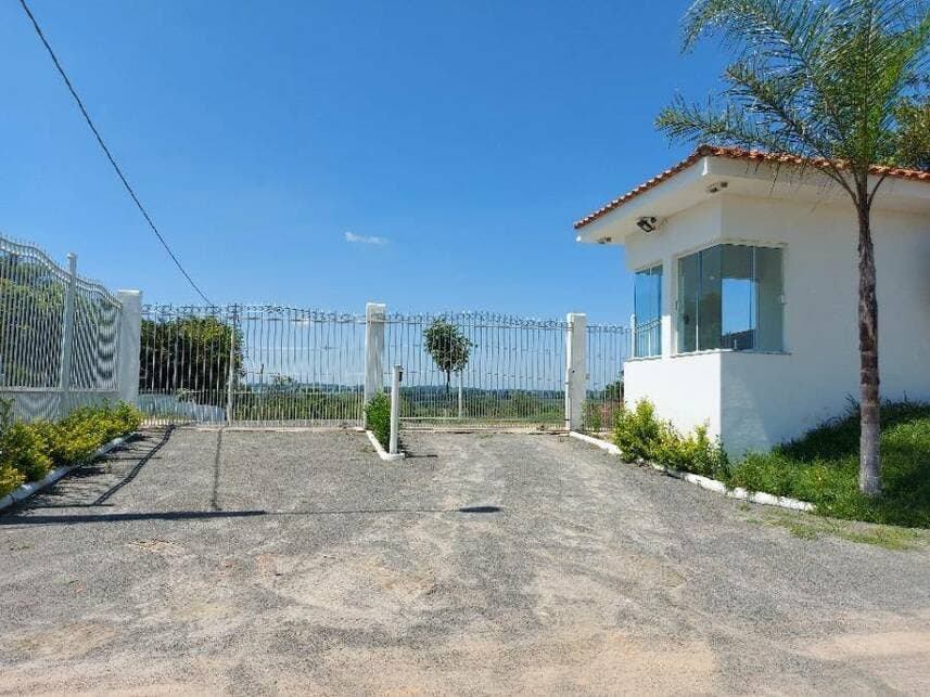 Foto 1 de 21: Casa em leilão em Conchas - SP — Casa à venda em leilão