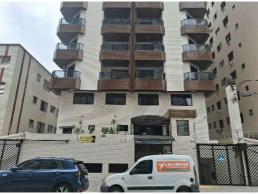 Apartamento em leilão em Praia Grande - SP — Apartamento à venda em leilão