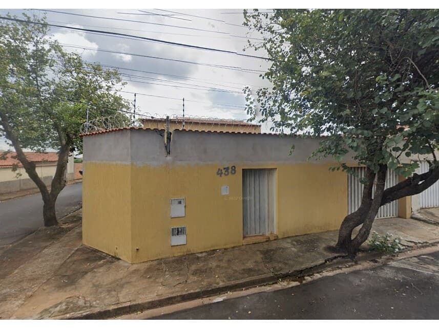 Casa em leilão em Uberaba - MG — Casa à venda em leilão