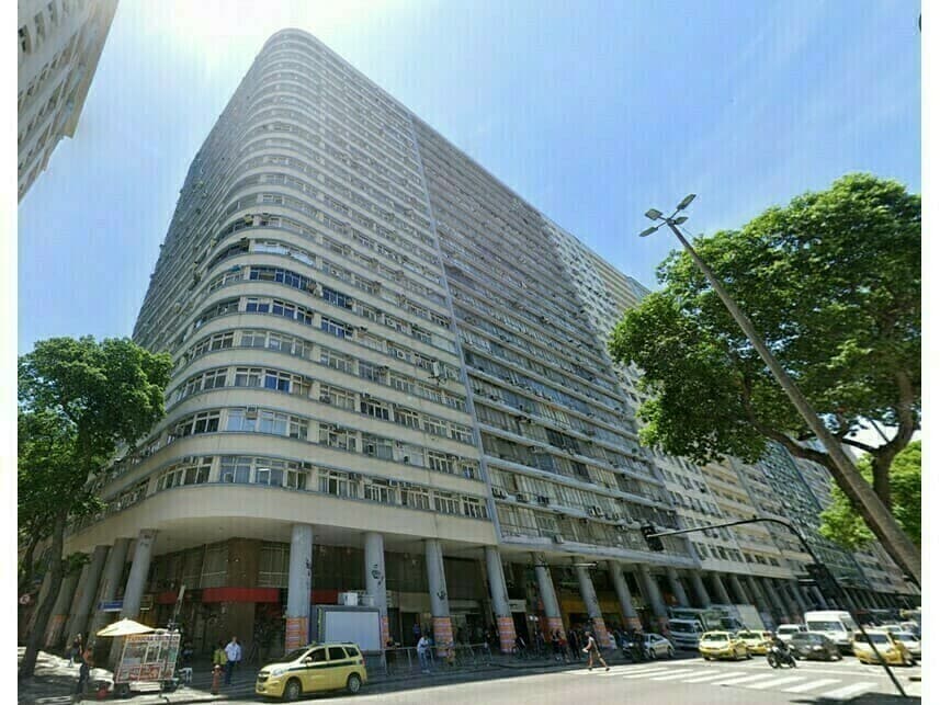 Comercial em leilão em Rio De Janeiro - RJ — Sala Comercial à venda em leilão