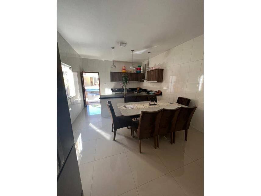 Foto 4 de 9: Casa em leilão em Goiania - GO — Casa à venda em leilão