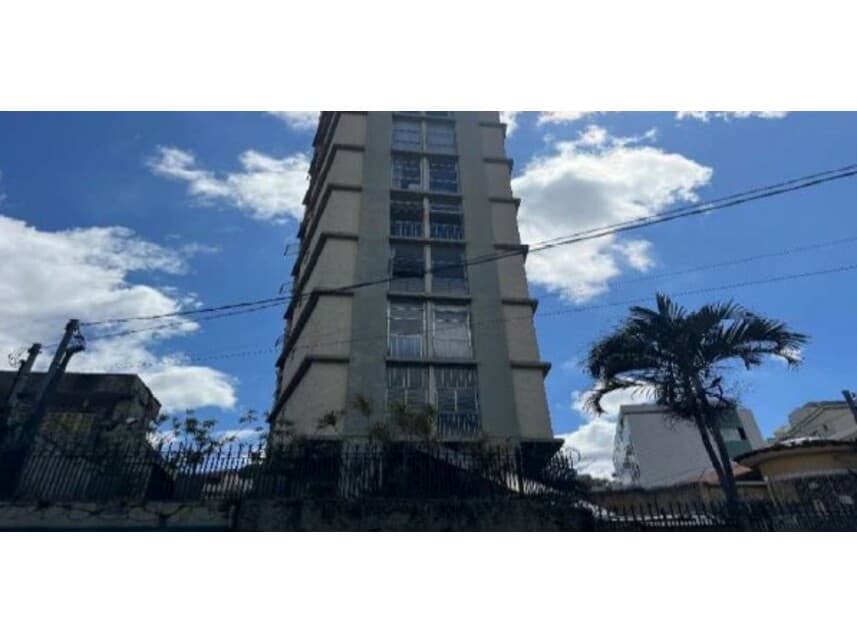 Apartamento em leilão em Belo Horizonte - MG — Apartamento à venda em leilão