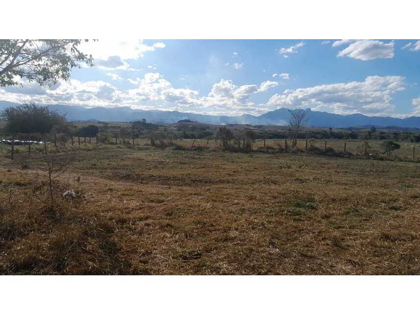 Terreno em leilão em Resende - RJ — Terreno à venda em leilão