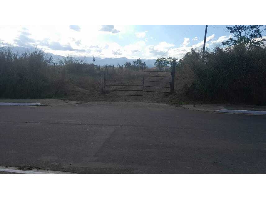 Foto 2 de 8: Terreno em leilão em Resende - RJ — Terreno à venda em leilão