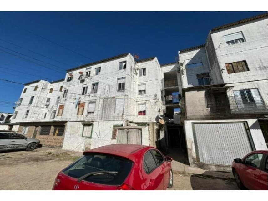 Apartamento em leilão em Pelotas - RS — Apartamento à venda em leilão