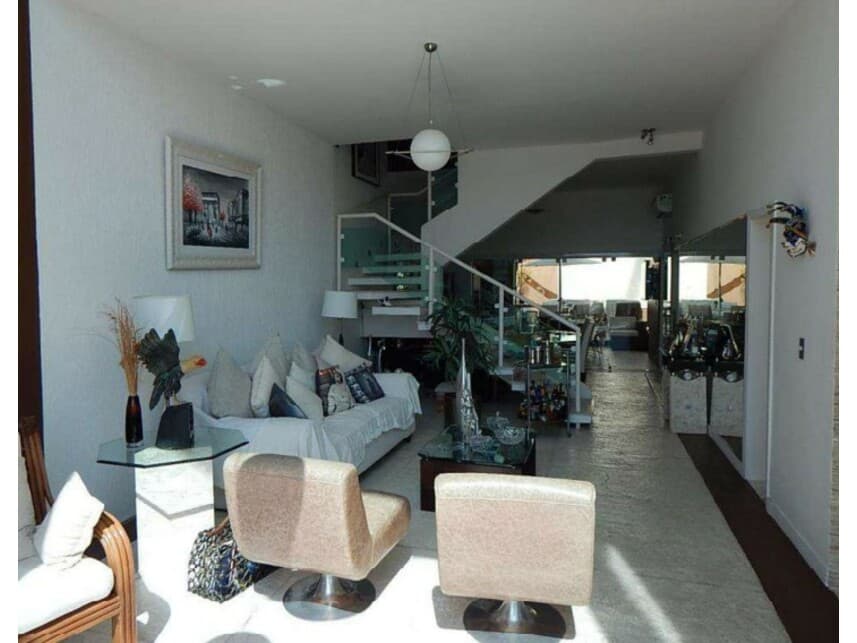 Foto 3 de 16: Casa em leilão em Mogi Das Cruzes - SP — Casa à venda em leilão