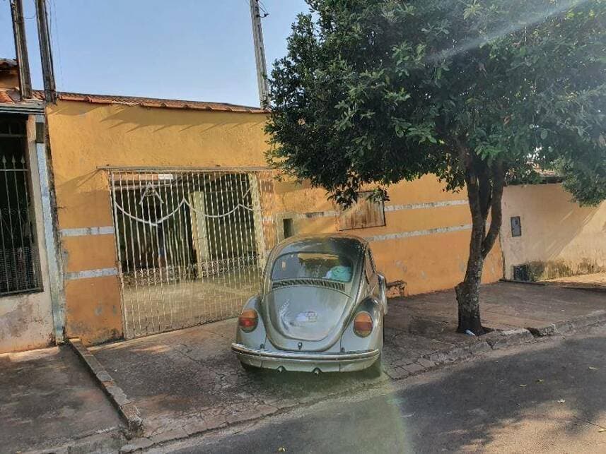 Foto 1 de 5: Casa em leilão em Ourinhos - SP — Casa à venda em leilão