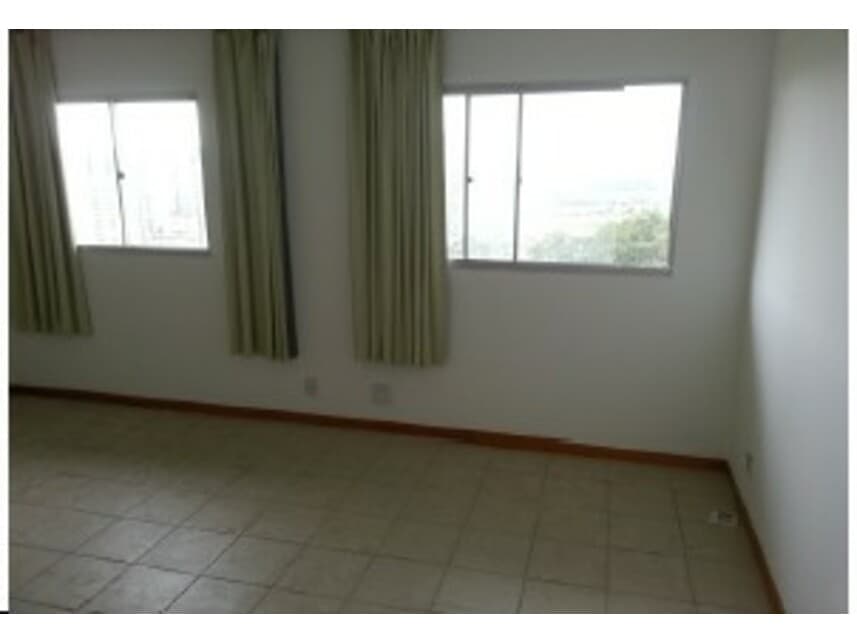 Foto 4 de 7: Apartamento em leilão em Brasília - DF — Apartamento à venda em leilão