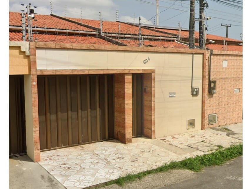 Casa em leilão em Fortaleza - CE — Casa à venda em leilão