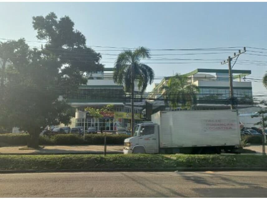 Comercial em leilão em Rio De Janeiro - RJ — Sala Comercial à venda em leilão