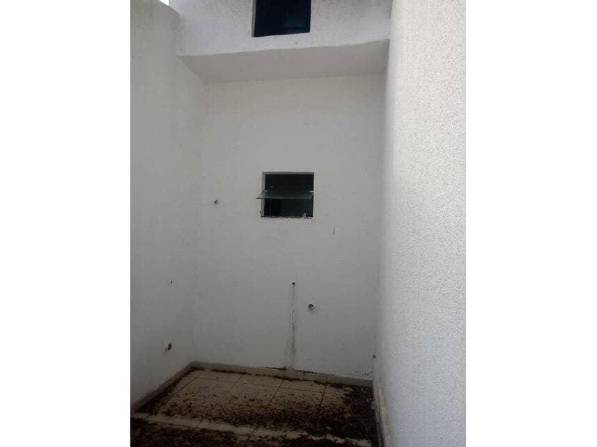 Foto 10 de 10: Casa em leilão em Feira De Santana - BA — Casa à venda em leilão