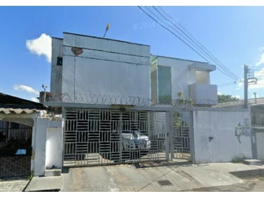 Casa em leilão em Manaus - AM — Casa à venda em leilão
