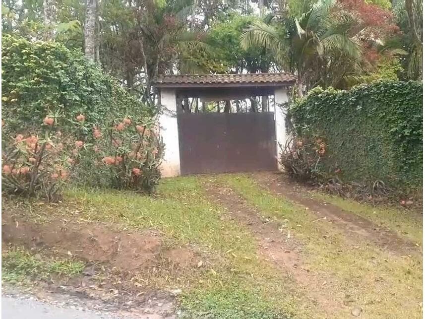 Foto 1 de 3: Casa em leilão em São Paulo - SP — Chácara à venda em leilão