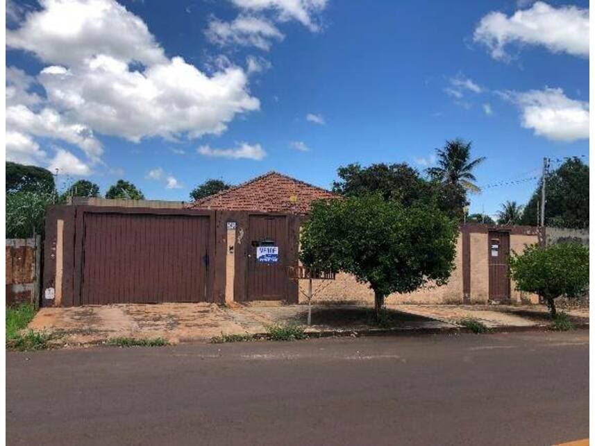 Foto 1 de 19: Casa em leilão em Campo Grande - MS — Casa à venda em leilão