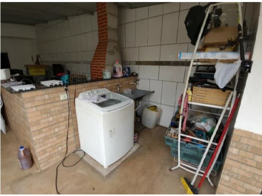 Foto 6 de 11: Casa em leilão em Uberlândia - MG — Casa à venda em leilão