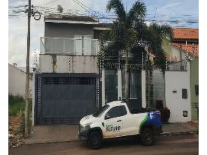 Casa em leilão em Rio Verde - GO — Casa à venda em leilão