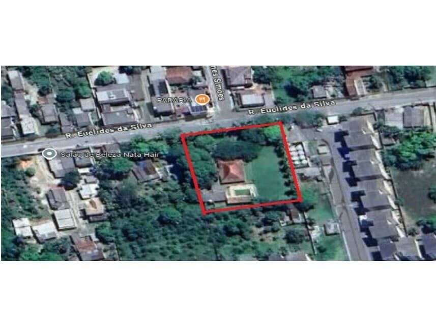 Casa em leilão em Tanguá - RJ — Casa à venda em leilão