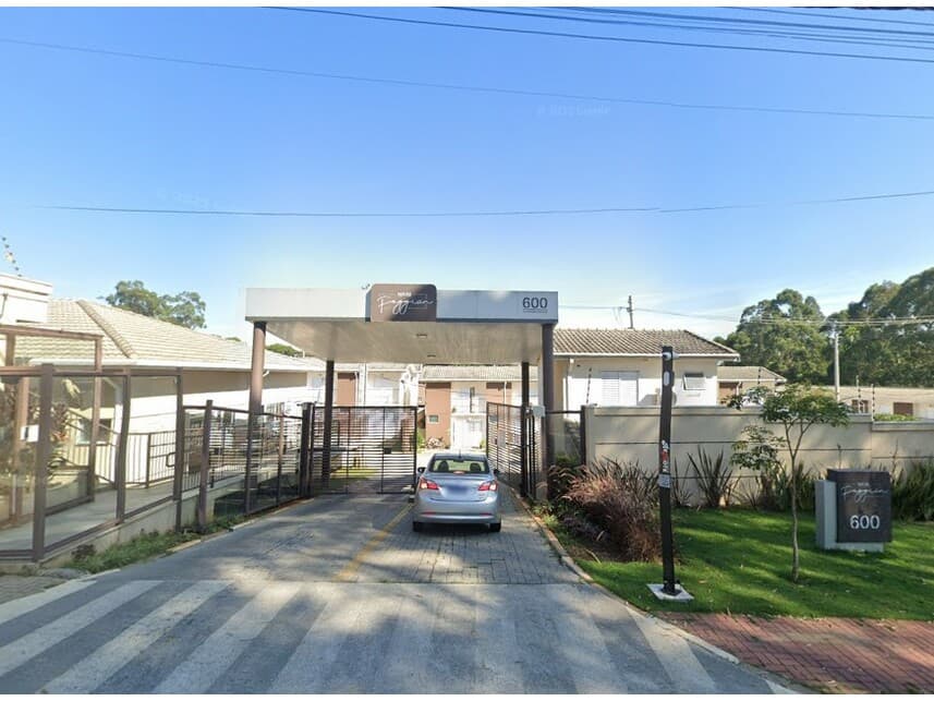 Casa em leilão em Suzano - SP — Casa à venda em leilão