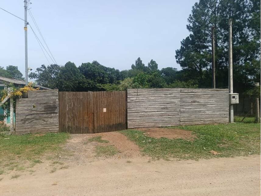 Casa em leilão em Viamão - RS — Casa à venda em leilão