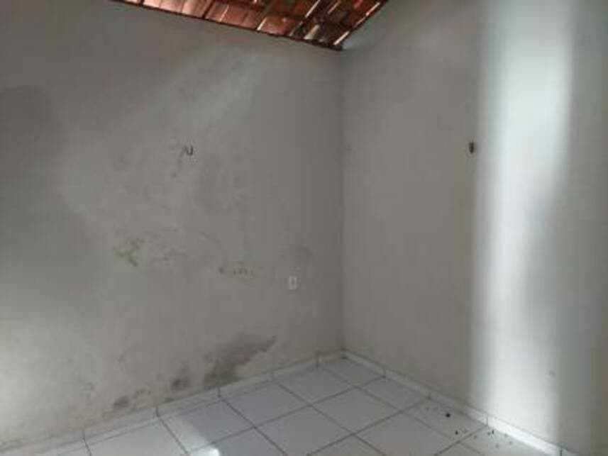 Foto 5 de 11: Casa em leilão em Fortaleza - CE — Casa à venda em leilão