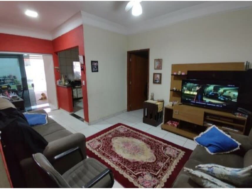 Foto 8 de 11: Casa em leilão em Uberlândia - MG — Casa à venda em leilão