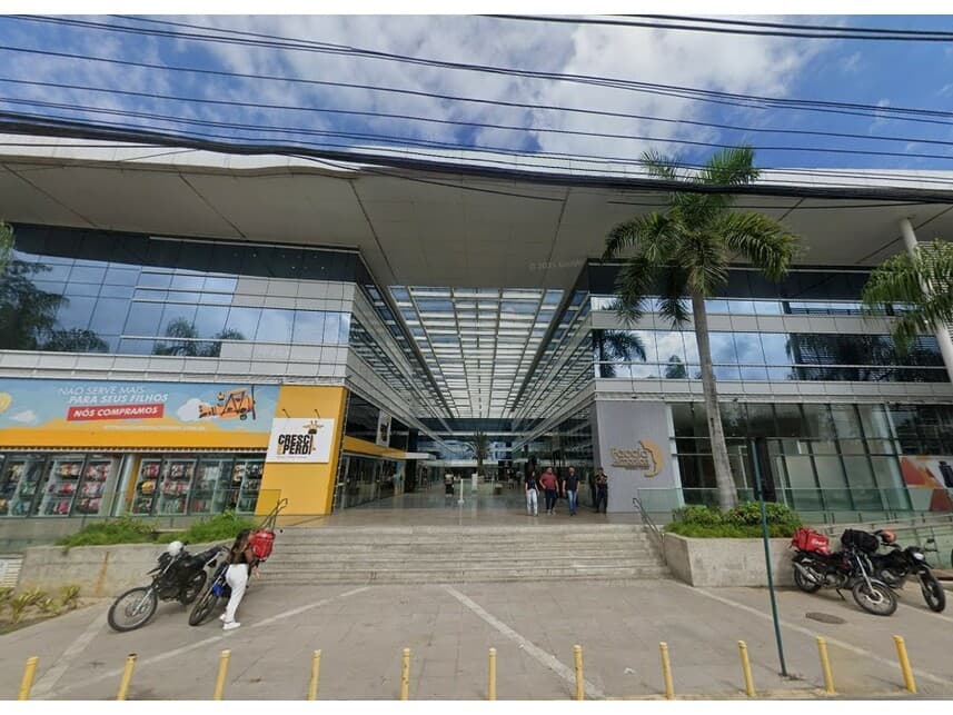 Comercial em leilão em Rio De Janeiro - RJ — Sala Comercial à venda em leilão