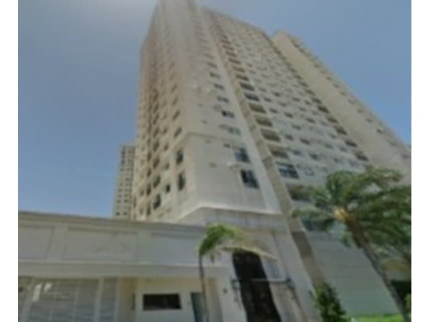 Apartamento em leilão em Campos Dos Goytacazes - RJ — Apartamento à venda em leilão