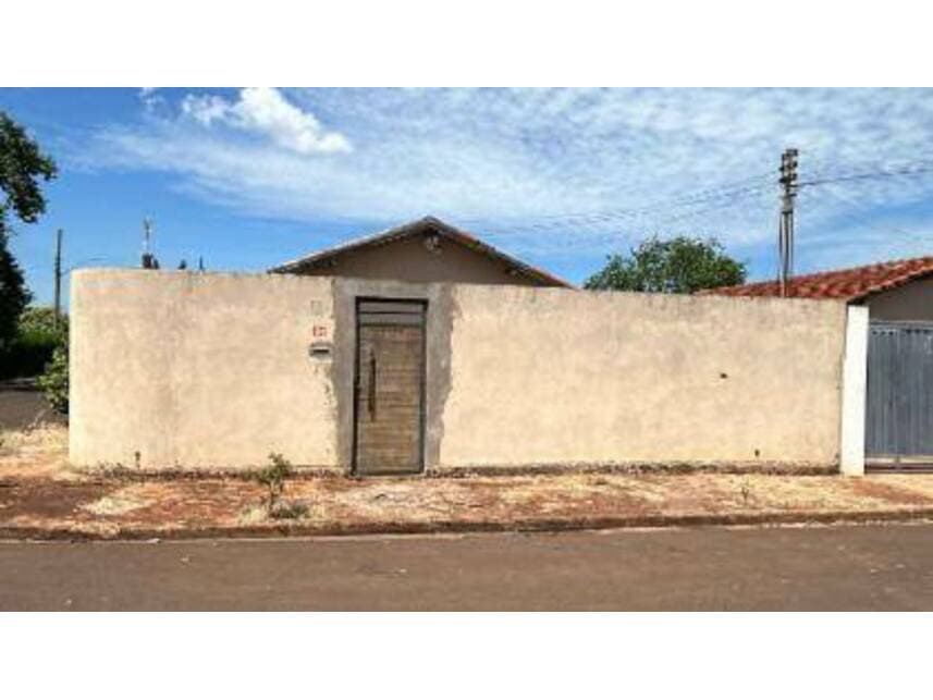 Casa em leilão em Chavantes - SP — Casa à venda em leilão